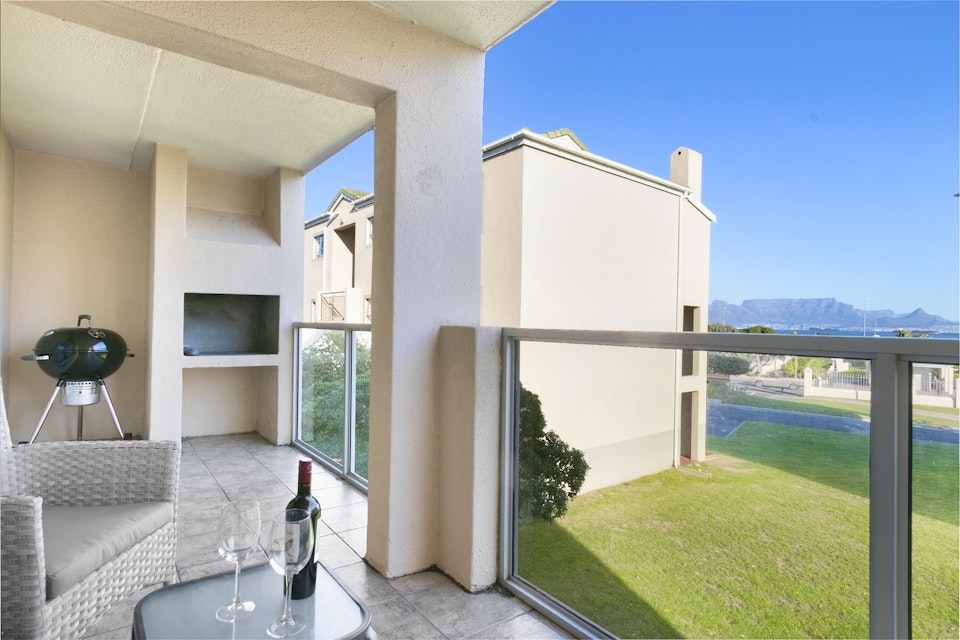 Bloubergstrand Accommodation at  | Viya