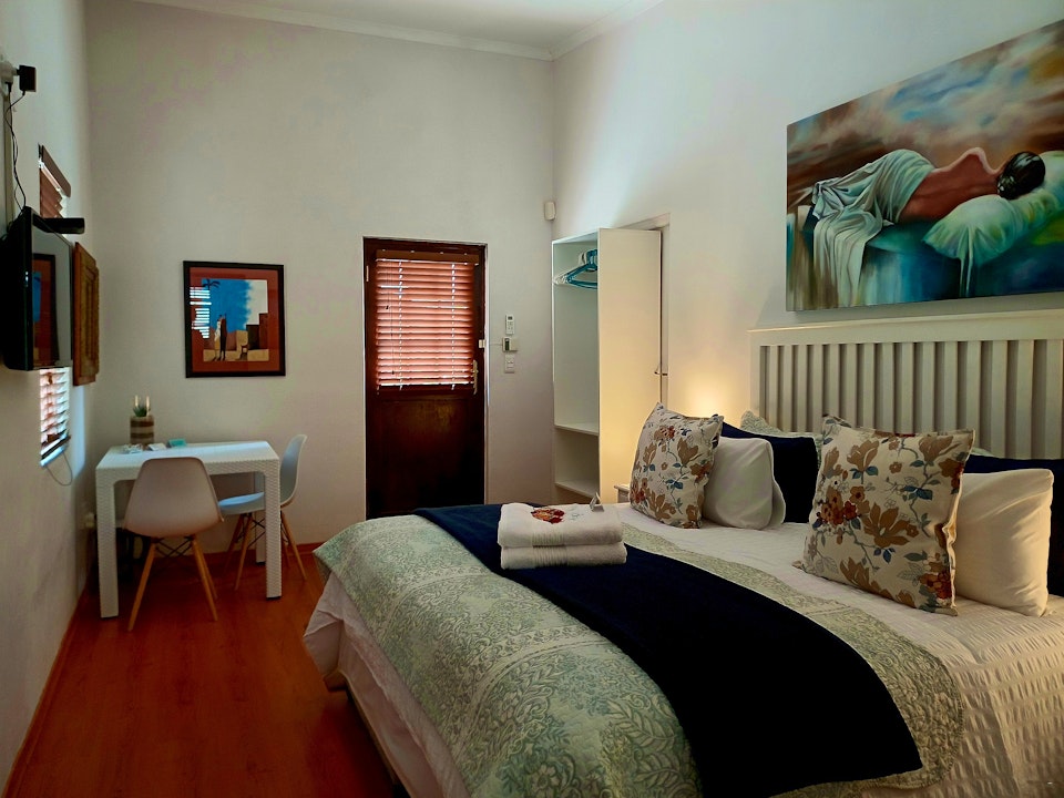 Cape Winelands Accommodation at  | Viya