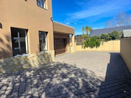 George Accommodation at Fraaiuitsig | Viya