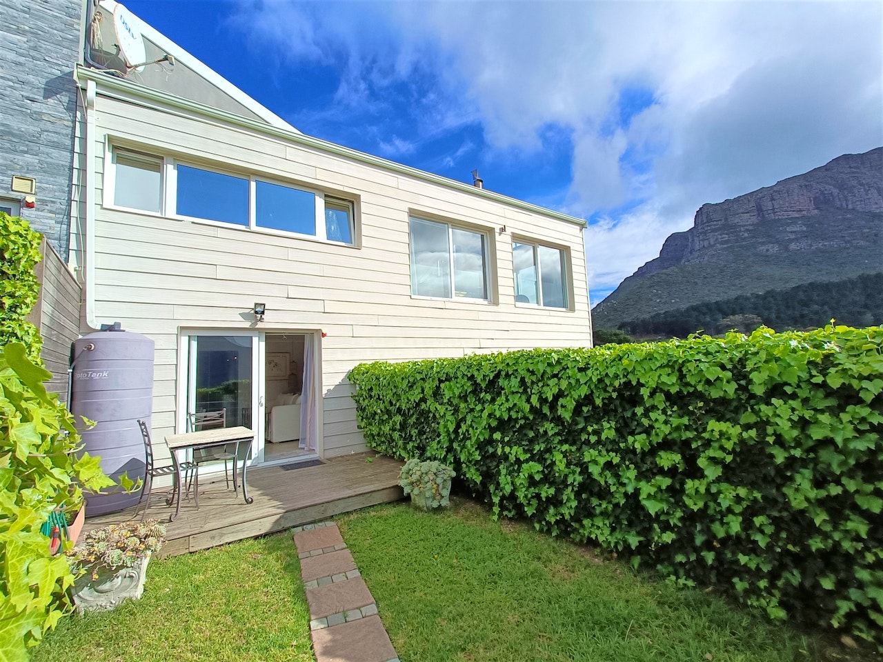 Atlantic Seaboard Accommodation at  | Viya