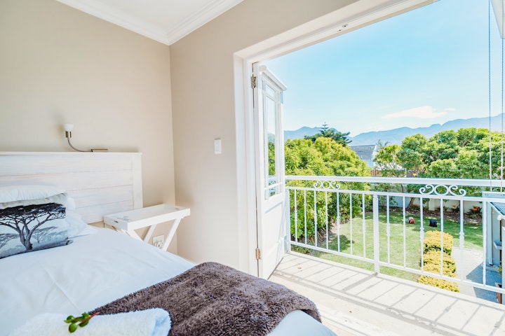 Western Cape Accommodation at 61 Longbridge | Viya