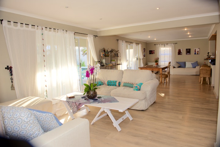 Cape Town Accommodation at Tabu House | Viya