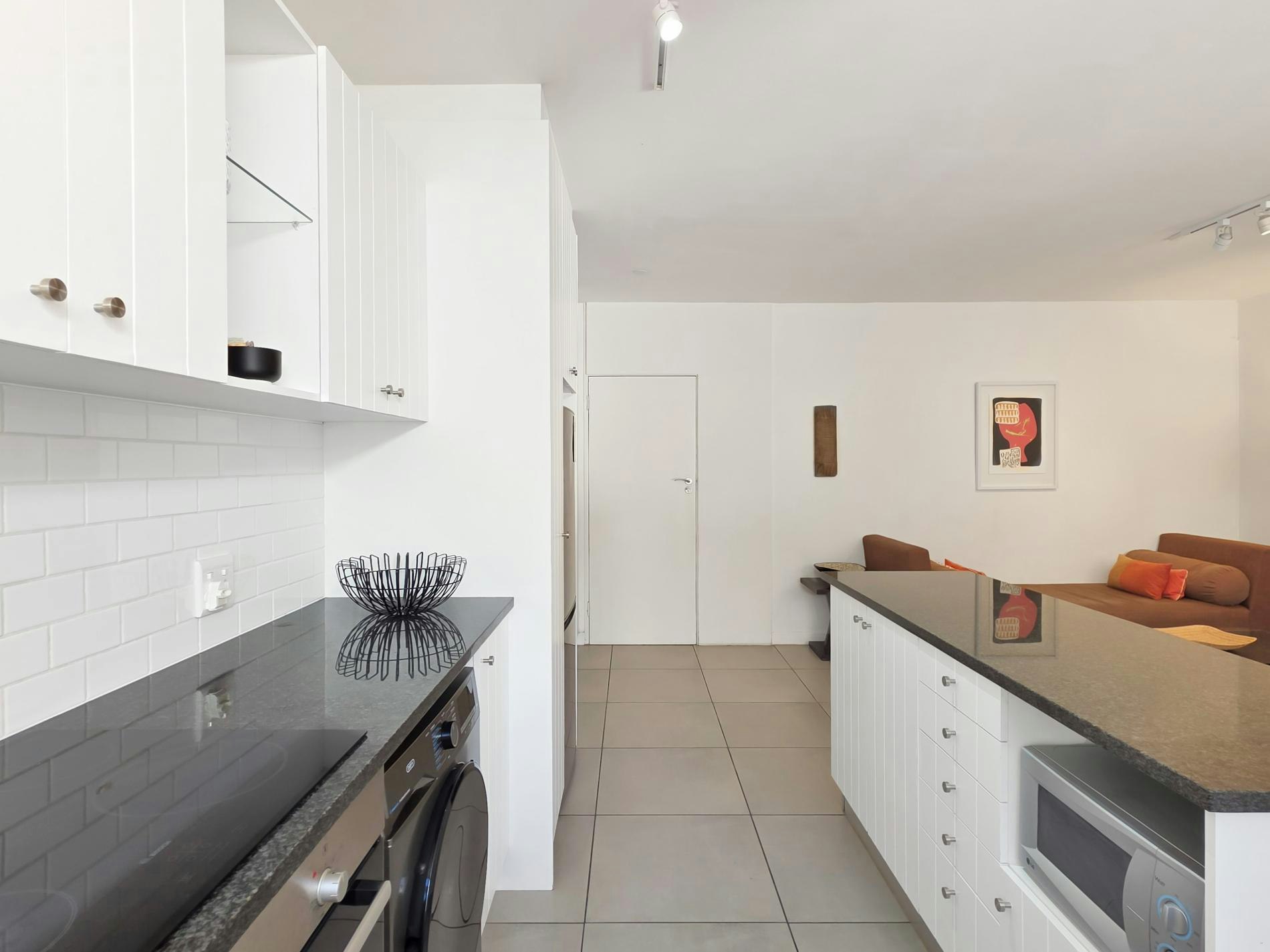 St Martini Gardens Garden Apartment image no 17 of 36