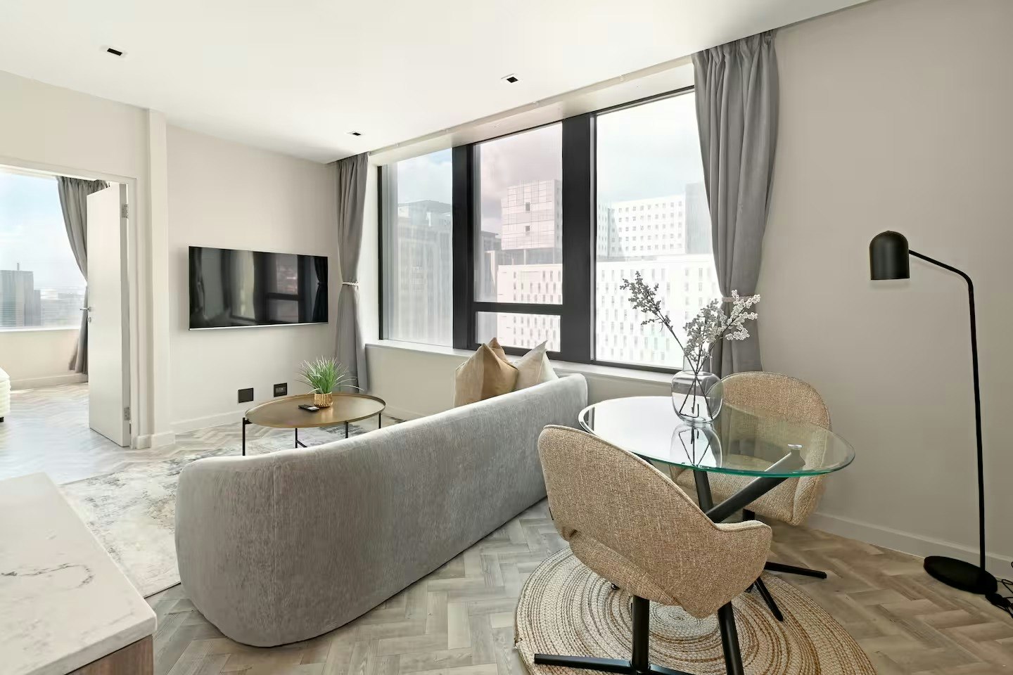 Skye @ Foreshore Place image no 1 of 27
