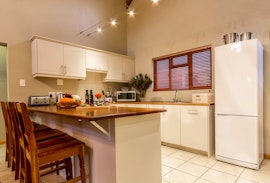 Boland Accommodation at Orange Grove FineView Cottage | Viya