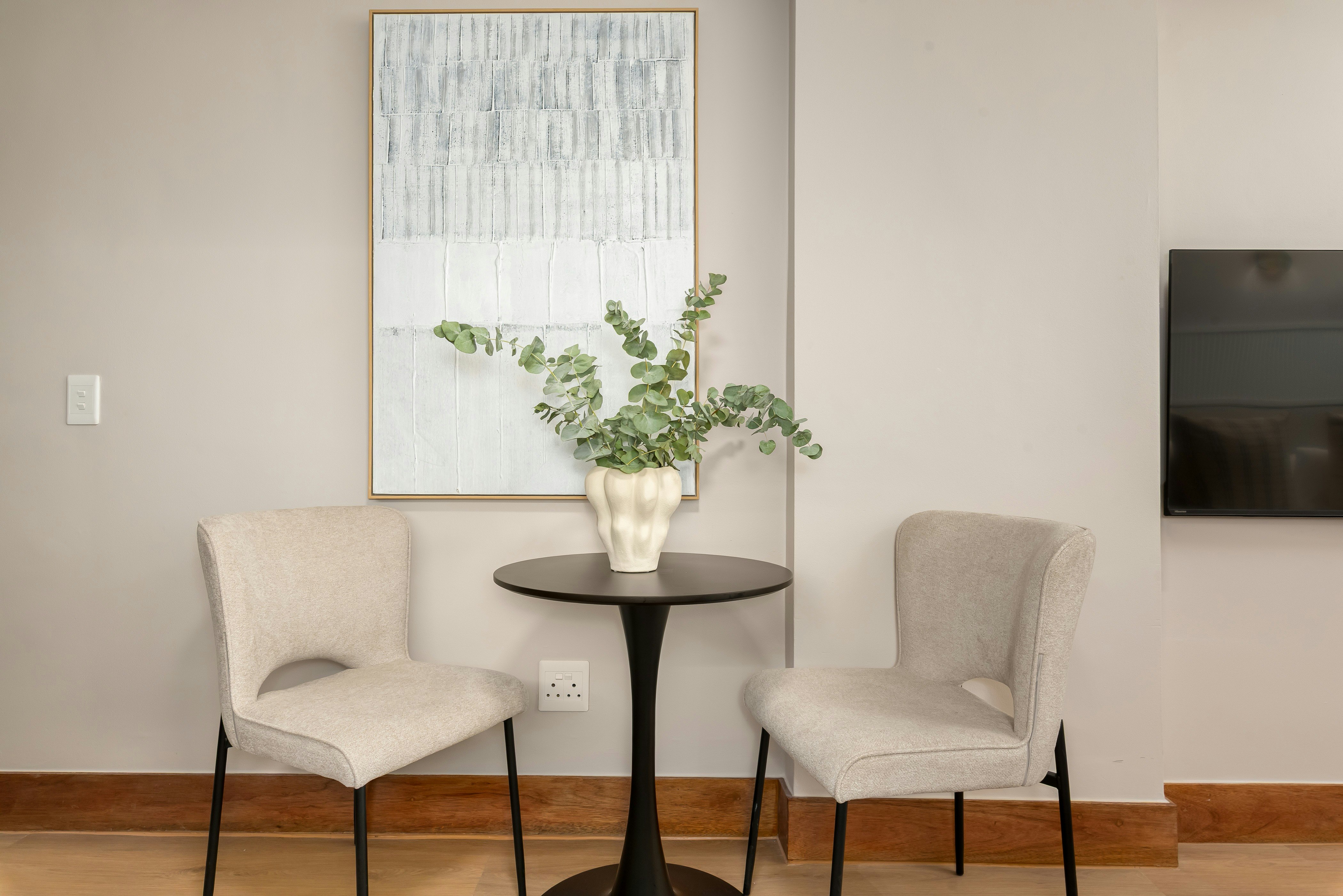 Charlie and the Chairman | Stylish Studio image no 3 of 12
