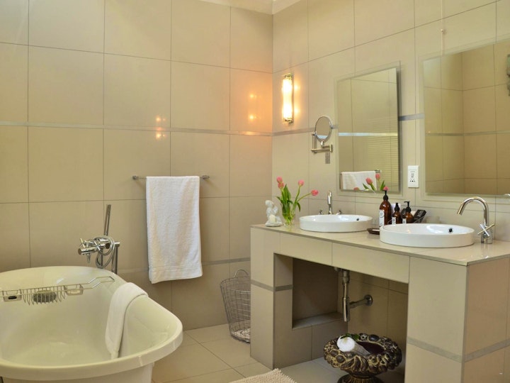 Sandton Accommodation at Leaves Signature Guest House | Viya