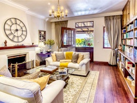 Somerset West Accommodation at Vredenburg Manor House | Viya