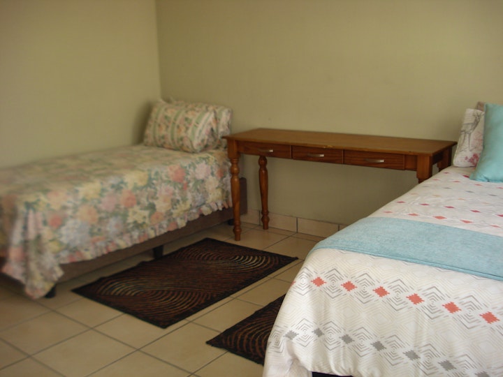 Western Cape Accommodation at Tisha Llama Self-catering | Viya