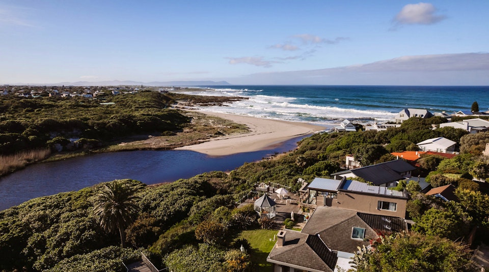 Hermanus Accommodation at  | Viya