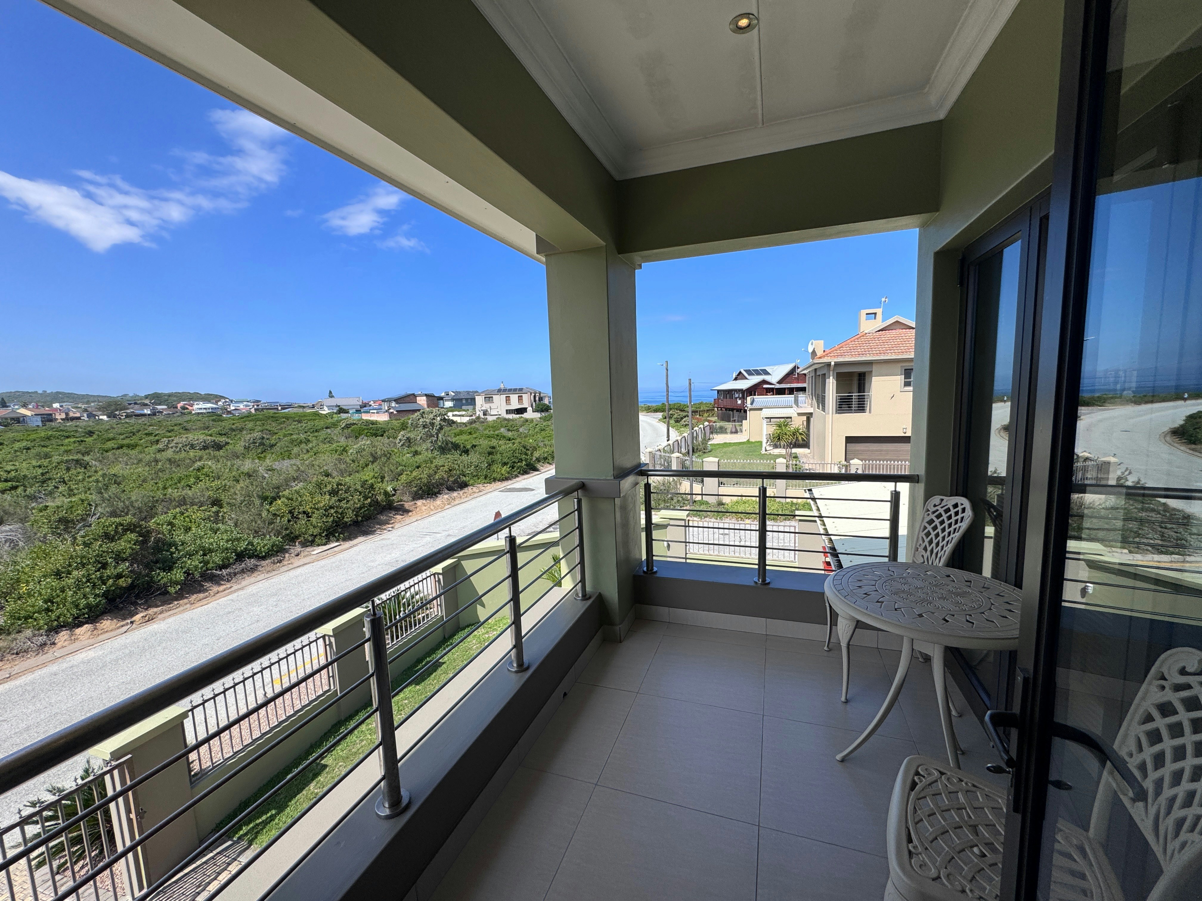 Luxury Beachhouse Villa image no 39 of 39
