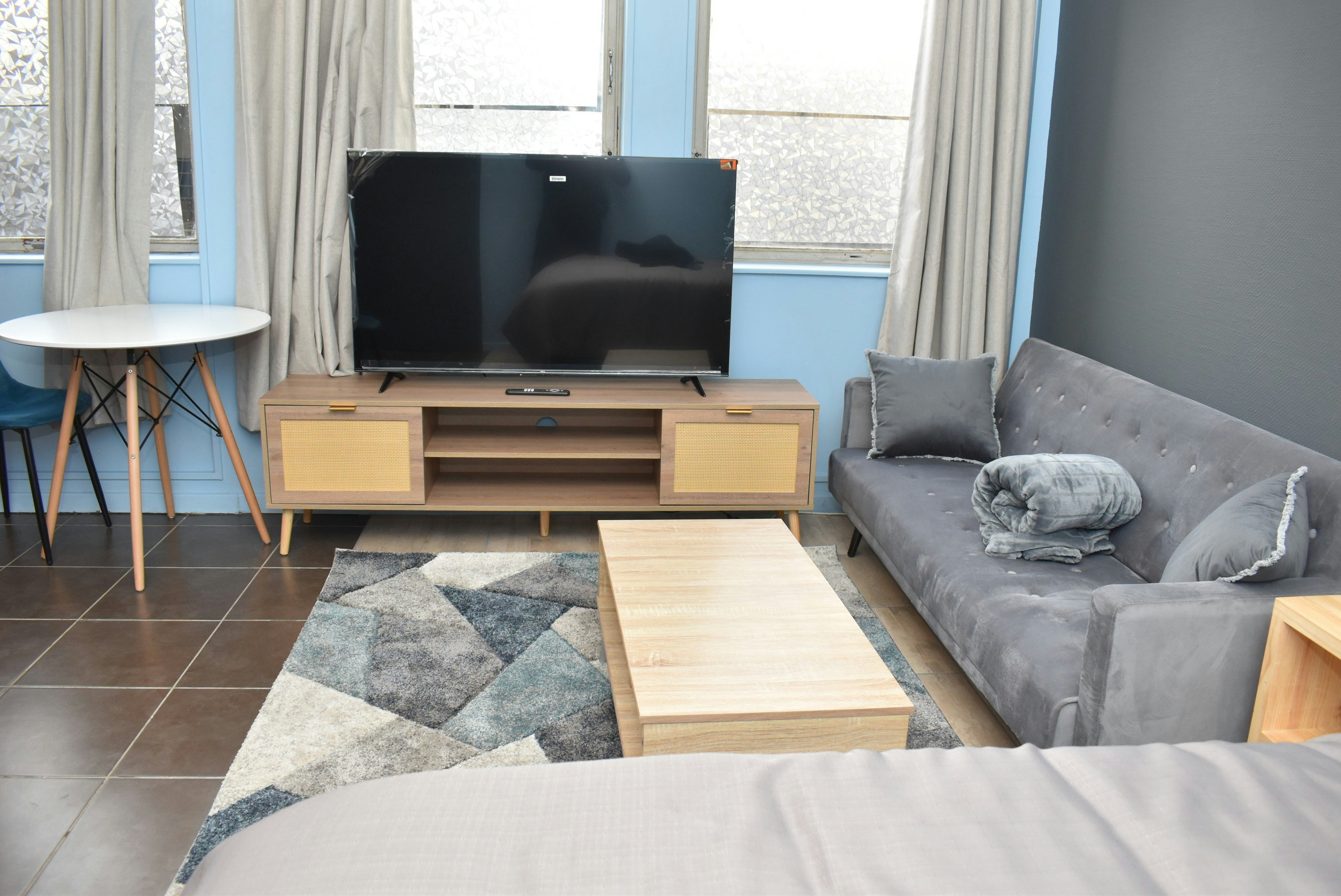 610 Isibaya House image no 2 of 28