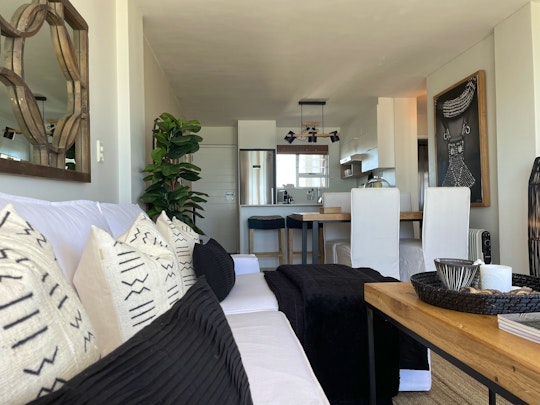 Bloubergstrand Accommodation at  | Viya