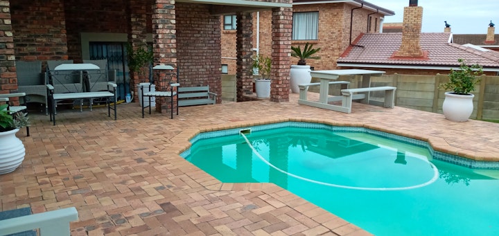 Garden Route Accommodation at Opiheuwel | Viya