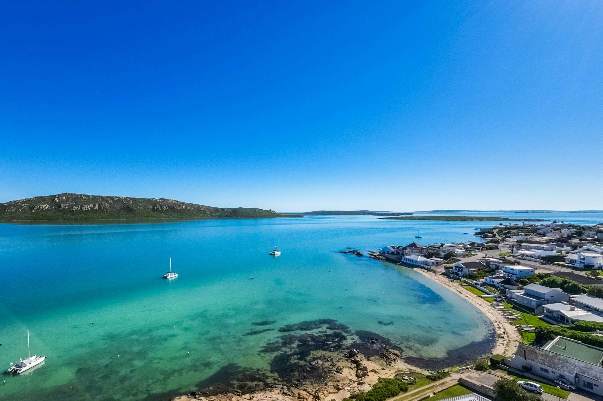 Sandbaai Villa image no 8 of 9