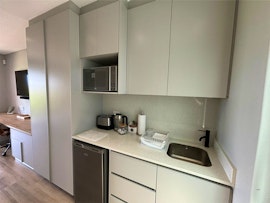Northern Suburbs Accommodation at Swanemeer Apartments | Viya