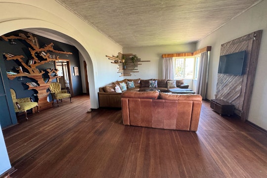 Twelve First Avenue Holiday Home