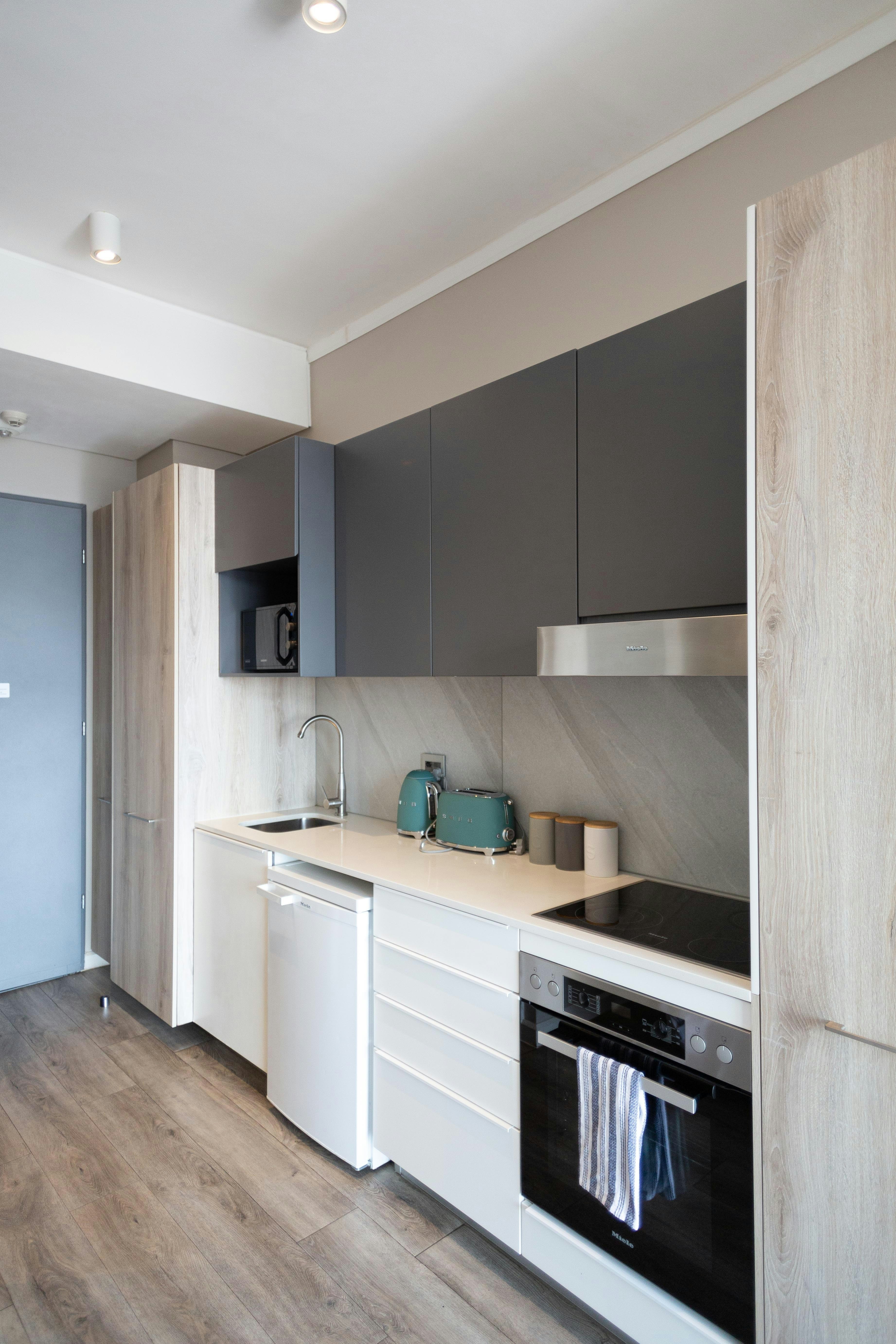 Trilogy Luxury Suites - Apartment 1101 image no 6 of 22