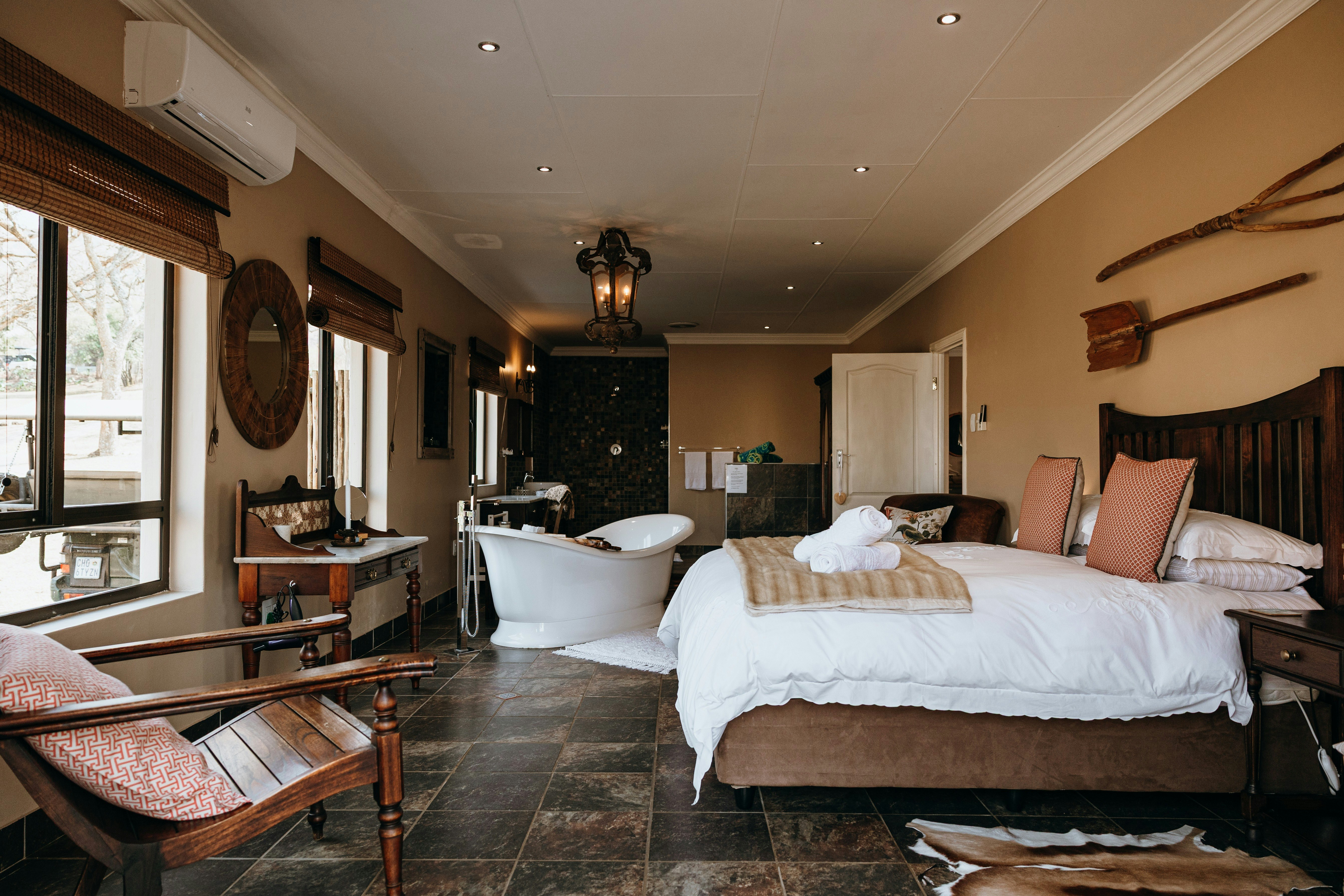 Tranquility Ukuthula Self Catering Game Farm House with Hot Tub image no 74 of 118