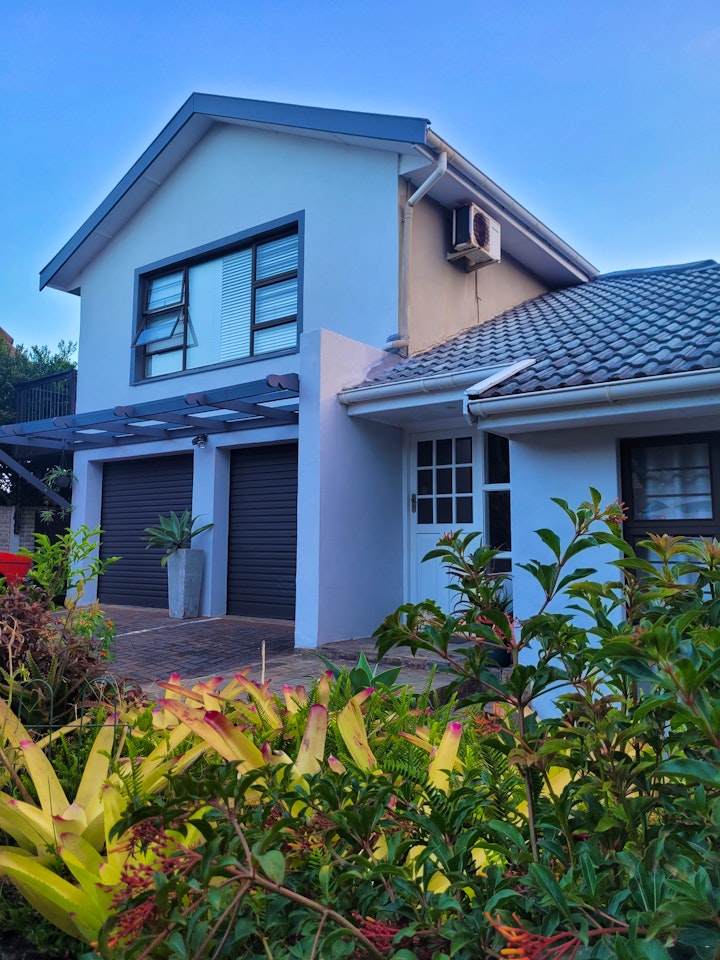 East London Accommodation at Deja' Blu Bed and Breakfast | Viya