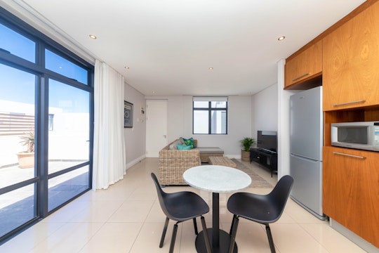 Bloubergstrand Accommodation at  | Viya