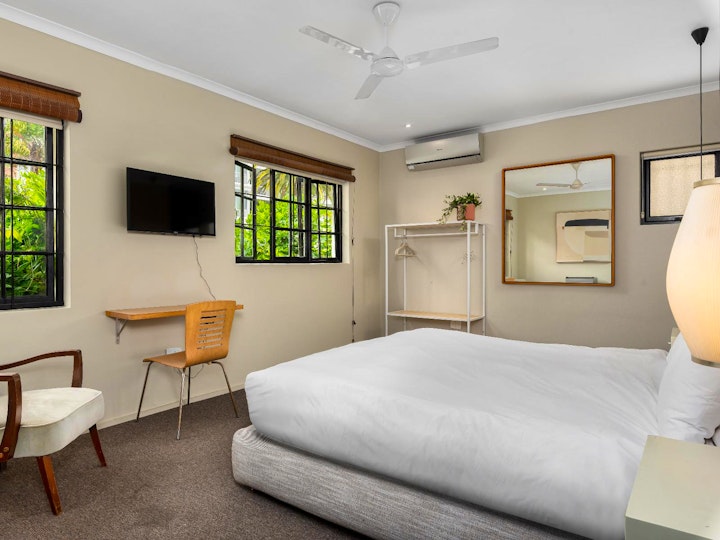 City Bowl Accommodation at Neighbourgood Romney | Viya