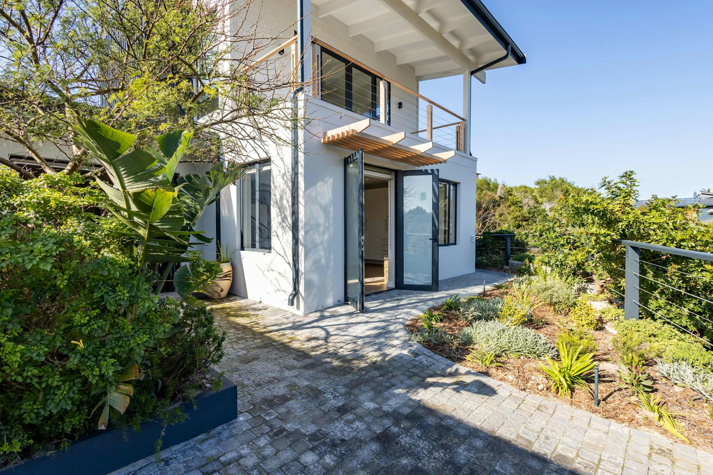 Fynbos-on-Sea image no 46 of 86