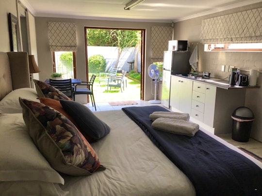 Hermanus Accommodation at  | Viya