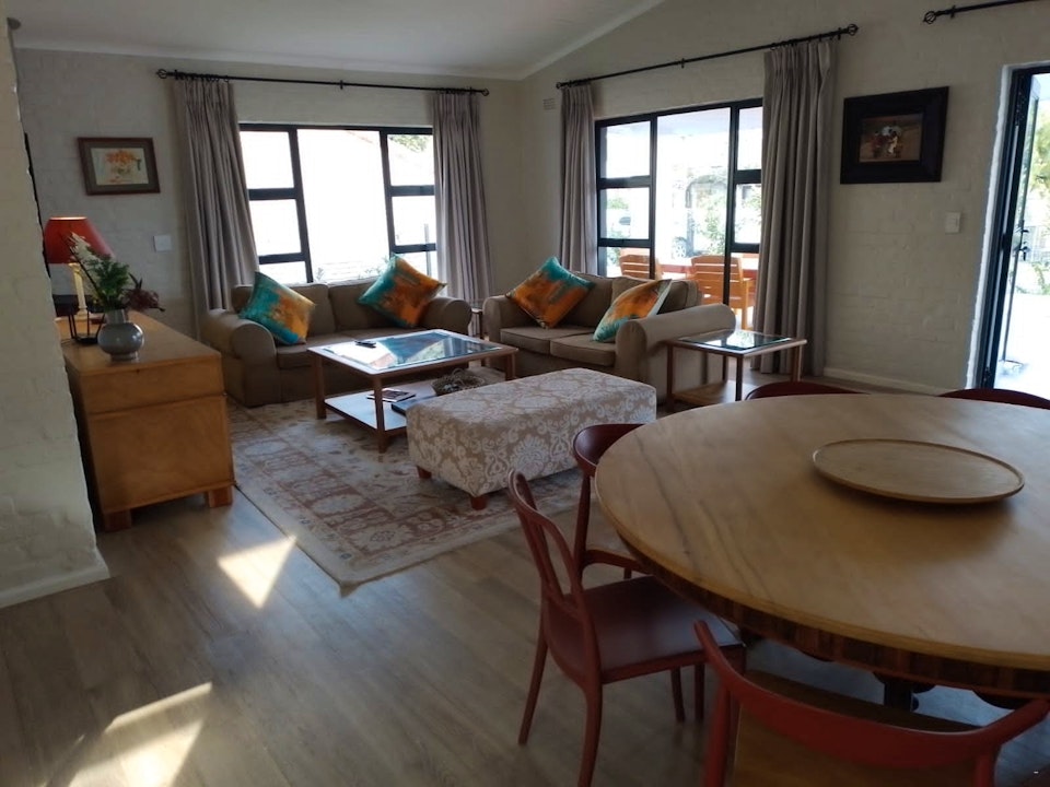 Hermanus Accommodation at  | Viya