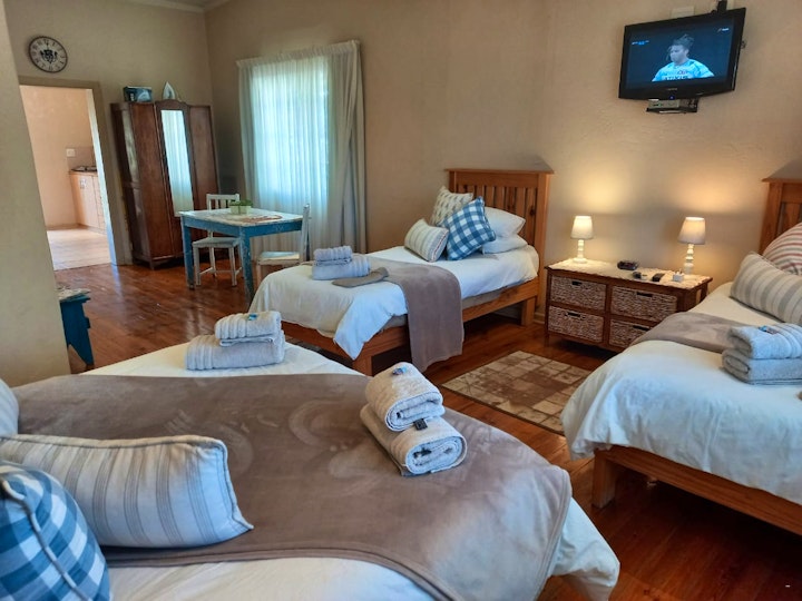 Sarah Baartman District Accommodation at KarooRus | Viya