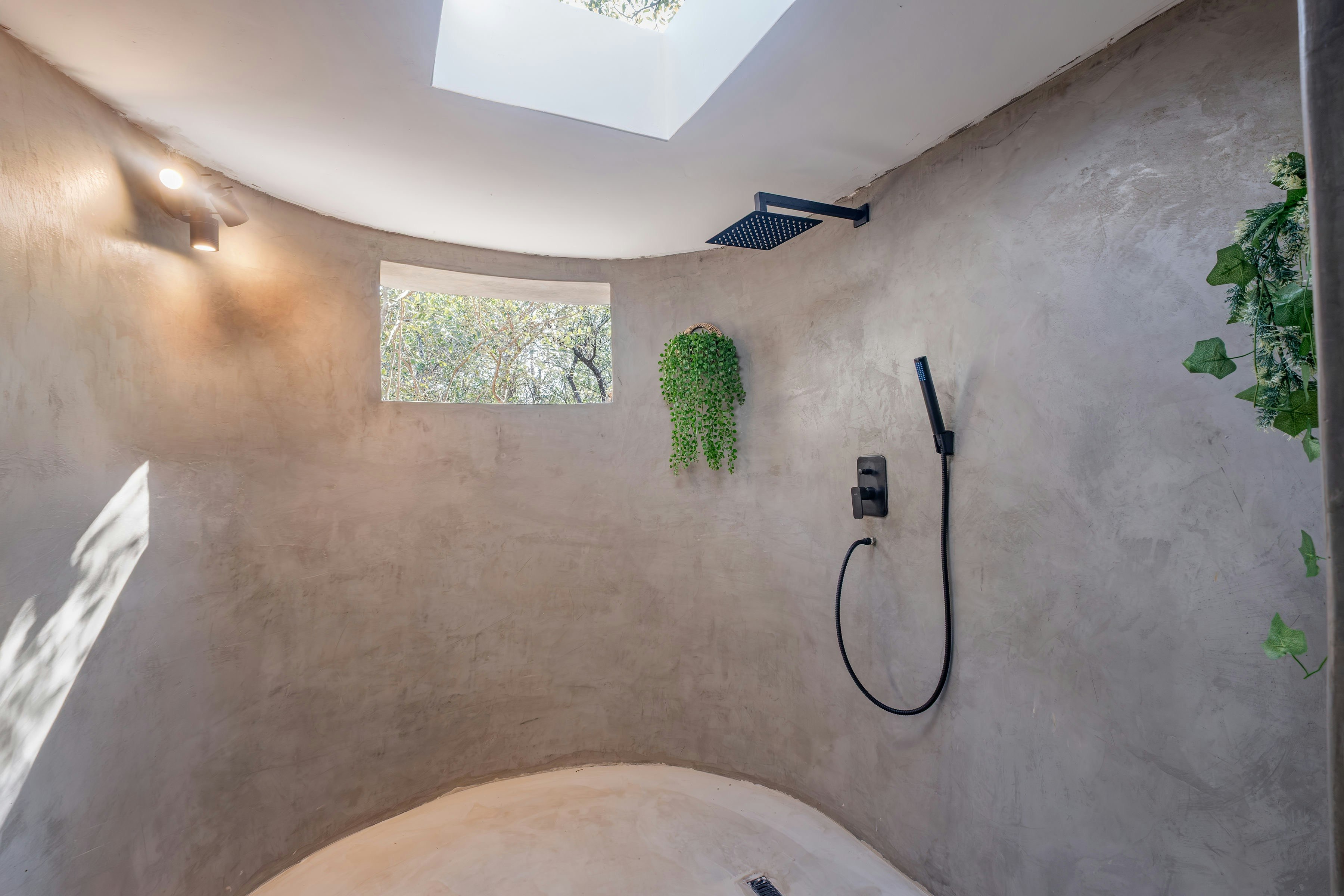 Yana’s Luxury Villa image no 17 of 25