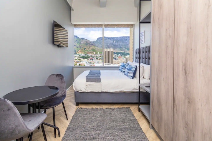 Cape Town Accommodation at 1802 One Thibault Building | Viya