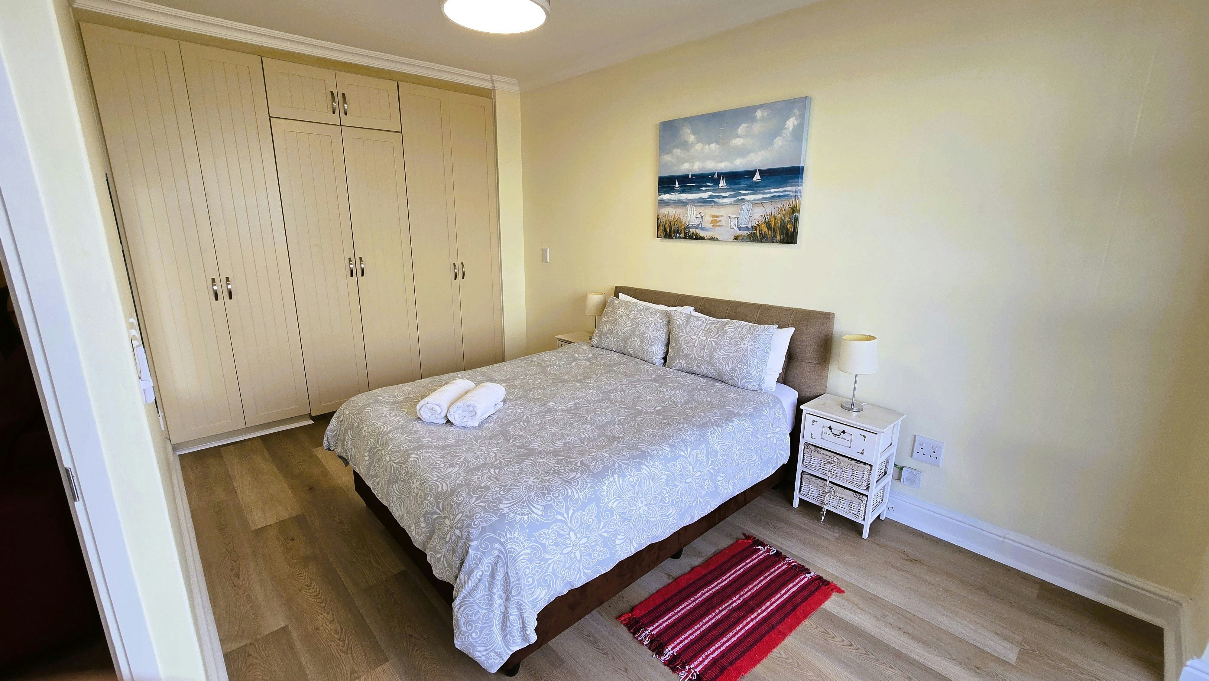 2 Tivoli Luxury Self Catering image no 15 of 24