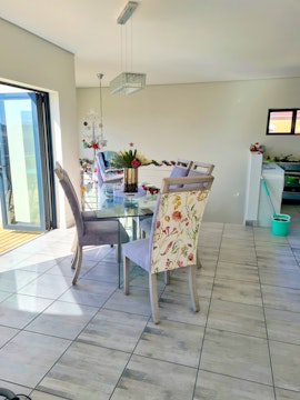 Mossel Bay Accommodation at Villa Dubaai 4 | Viya