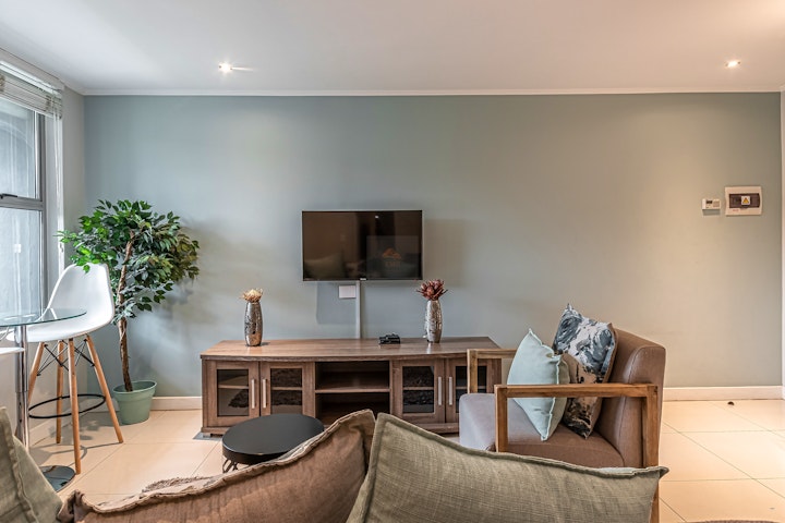 Gauteng Accommodation at The Apex on Smuts - Apartment 107 | Viya