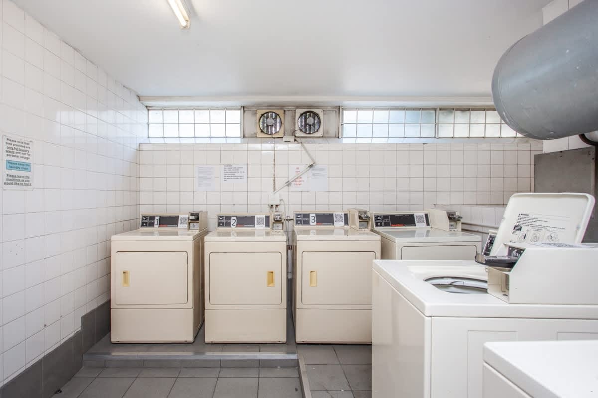 Love My Spacious Habitat - 1 Bedroom Penthouse image no 43 of 45