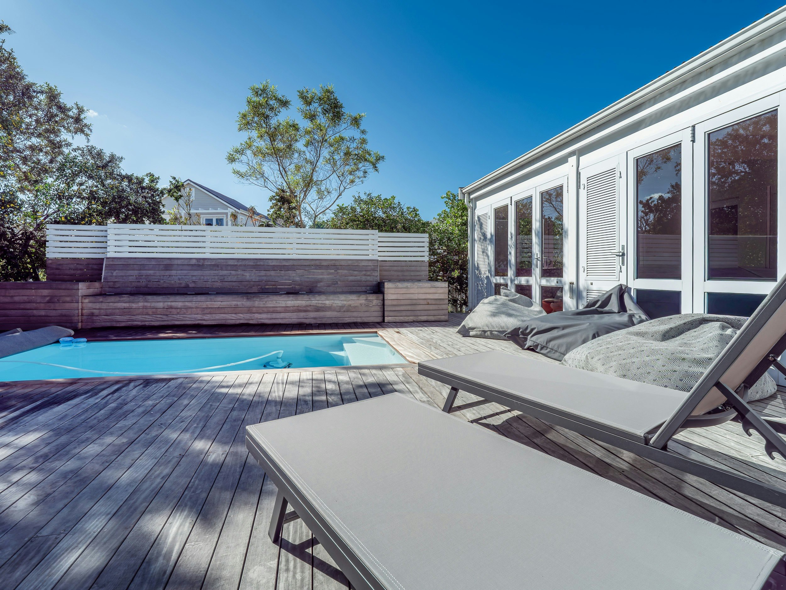 Comfy Home on Thesen with pool image no 33 of 39