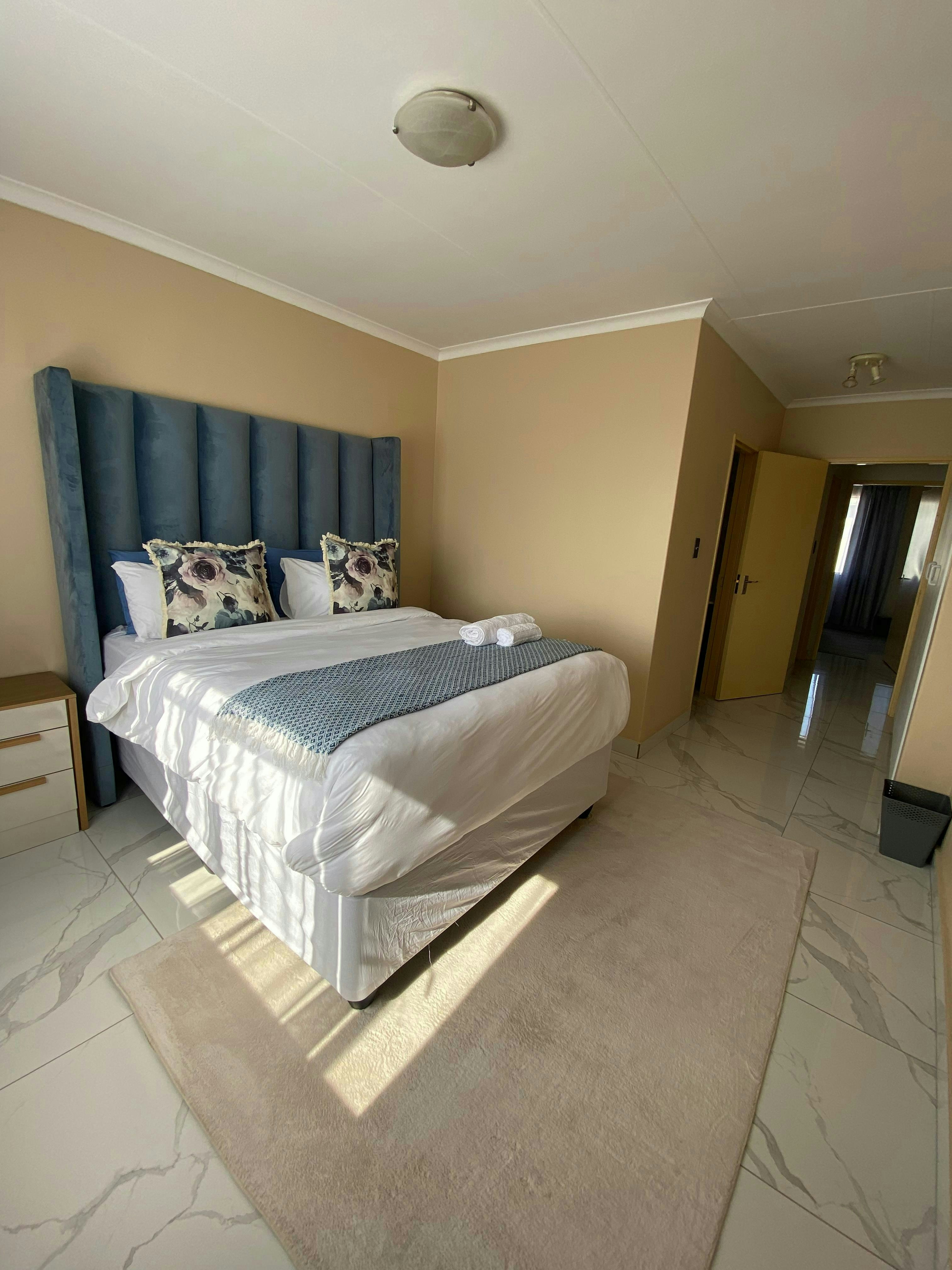 Menlyn Luxe Suite image no 6 of 15