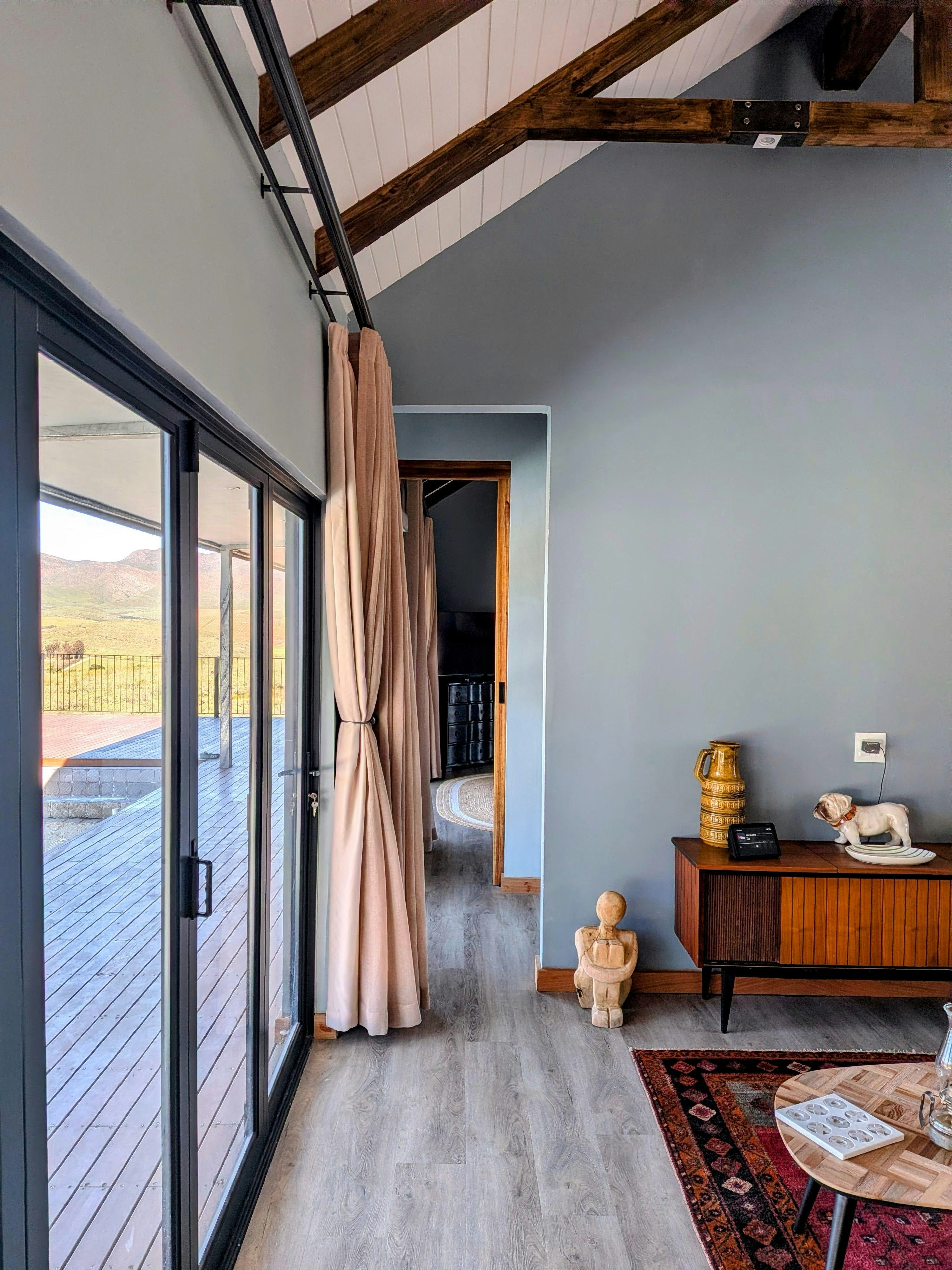 Swartberg Mountain House image no 19 of 46