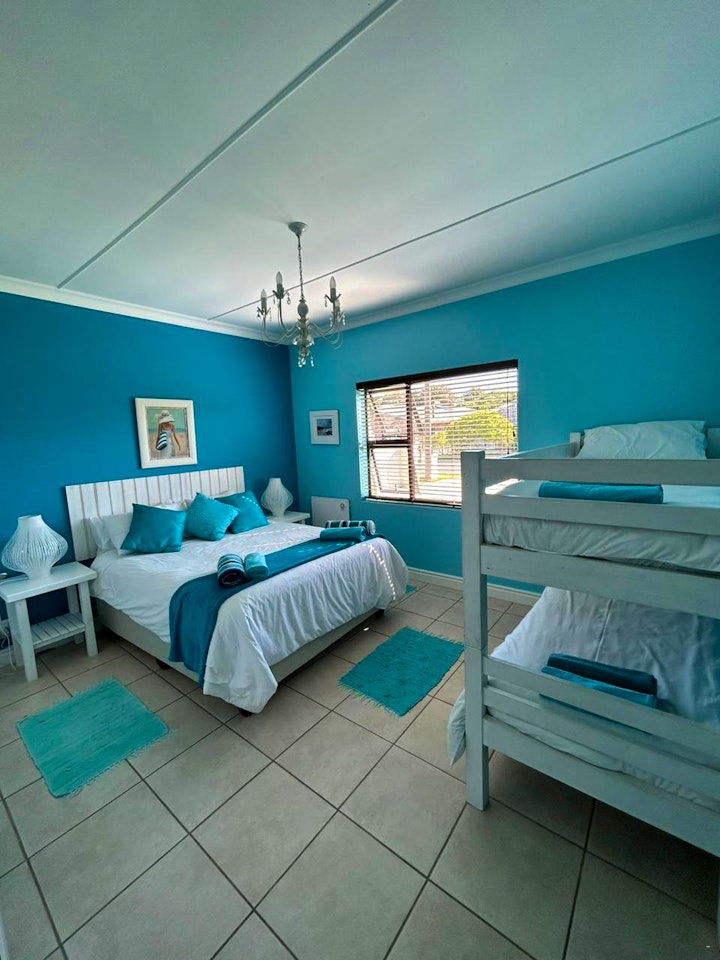 Western Cape Accommodation at Struisbaai Beach House | Viya