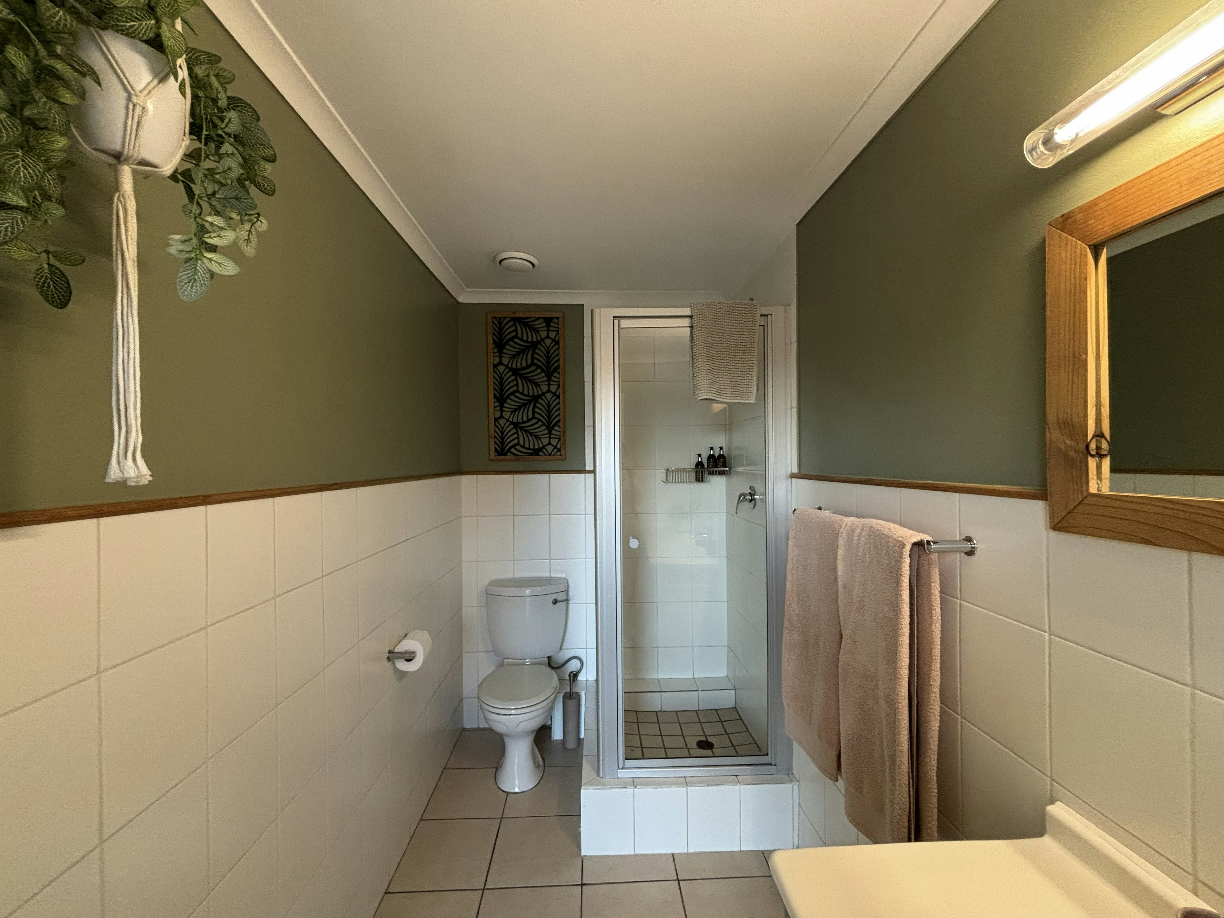 Luxury Top-Floor Retreat image no 60 of 82