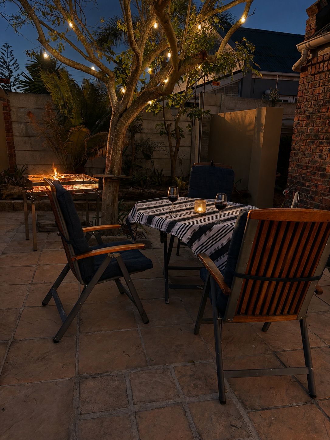 Cozy Corner image no 3 of 17
