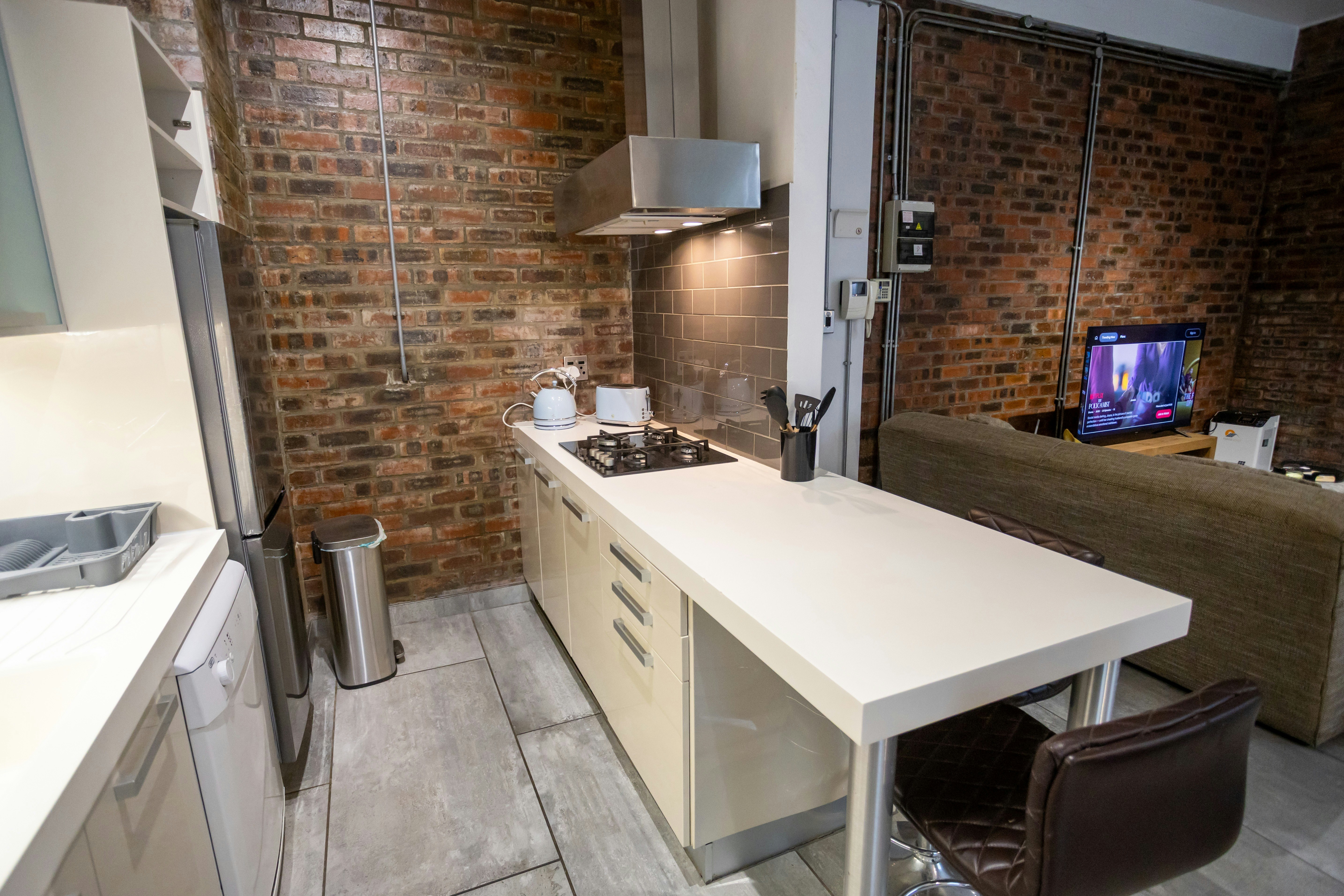 New York Style Apartment in Gardens image no 13 of 17