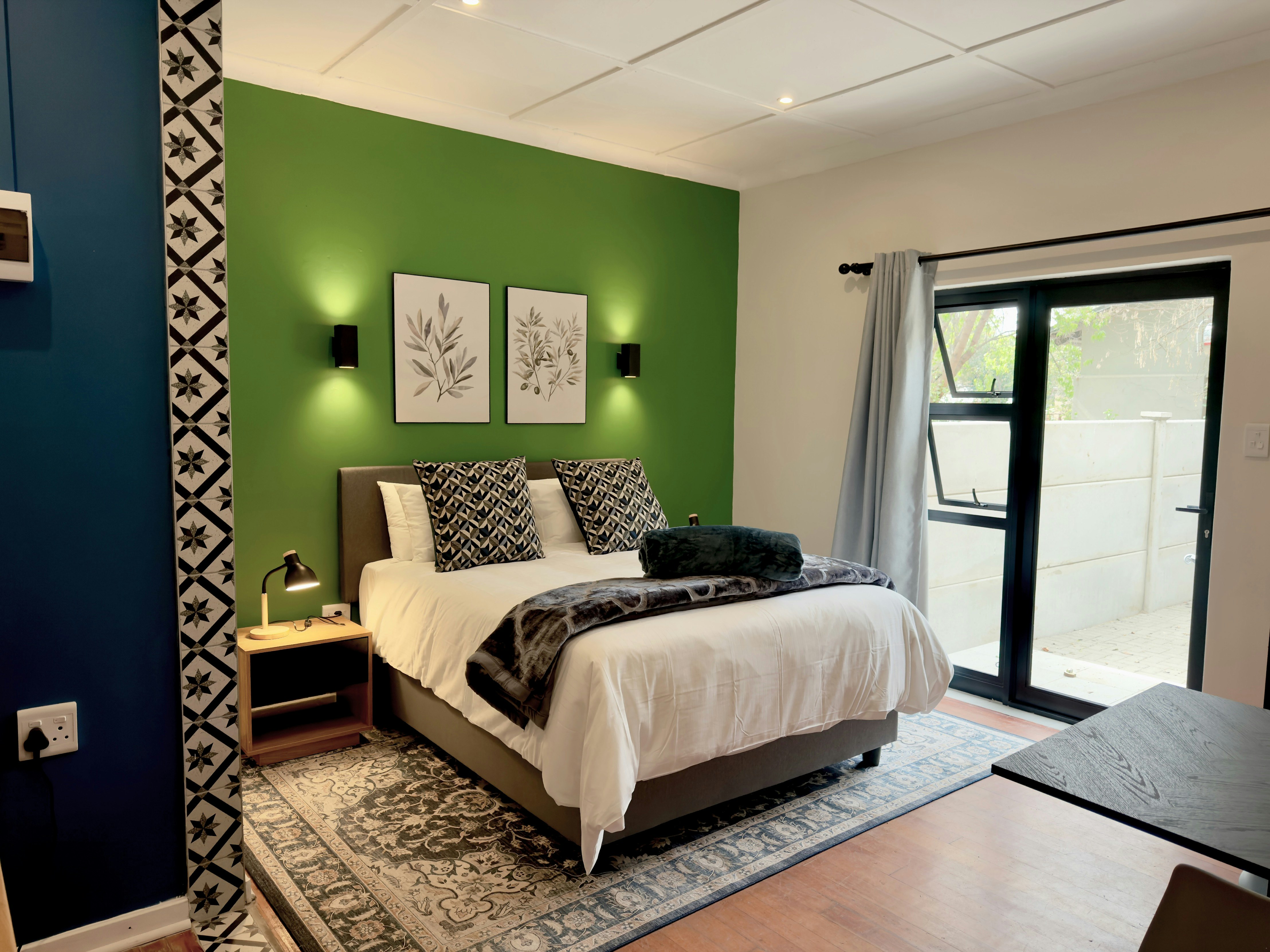 Amberaine Guest Lodge image no 3 of 18