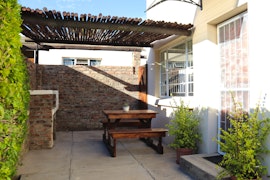 Sarah Baartman District Accommodation at Little Aloe Cottage | Viya