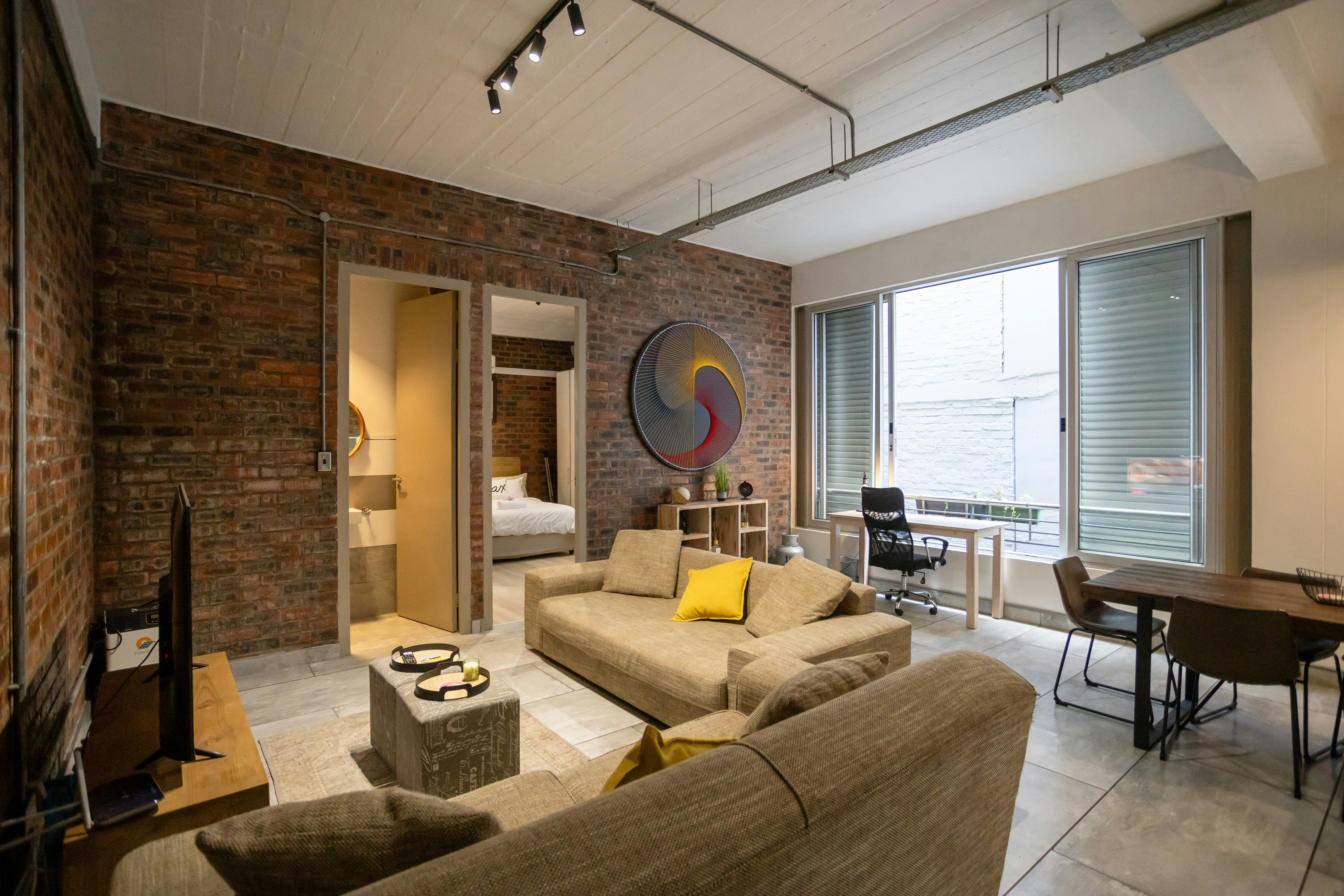 New York Style Apartment in Gardens image no 1 of 17