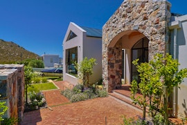 Hermanus Accommodation at Olifantshoek | Viya