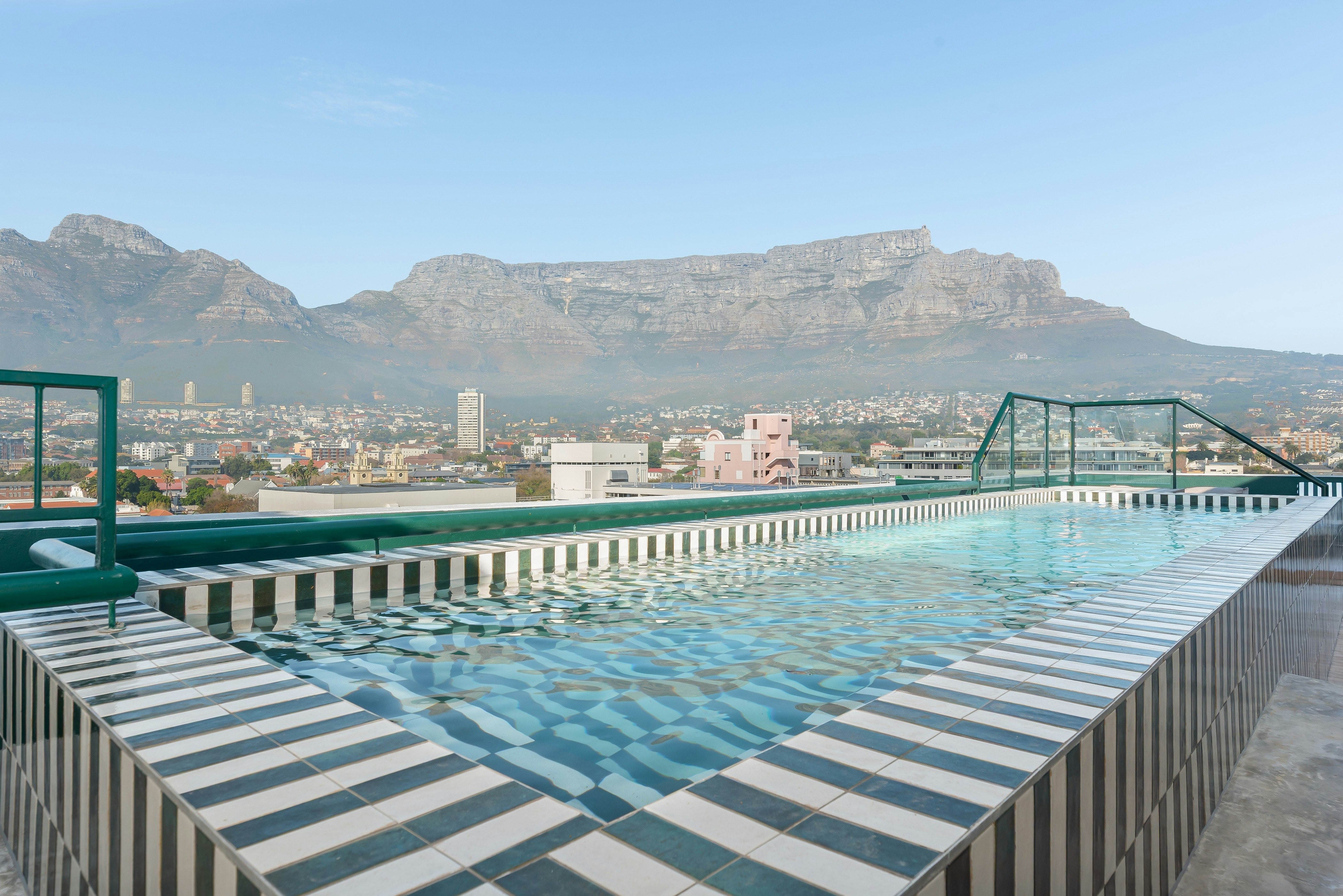 TenOnV | Designer Studio with Table Mountain Views image no 1 of 13