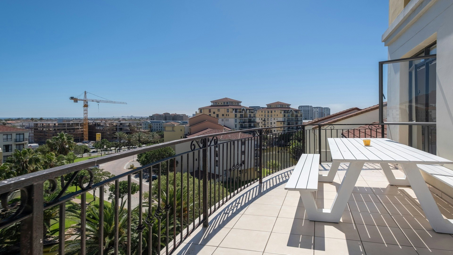 3 Bed 3 Bath Penthouse ICP606 image no 26 of 86