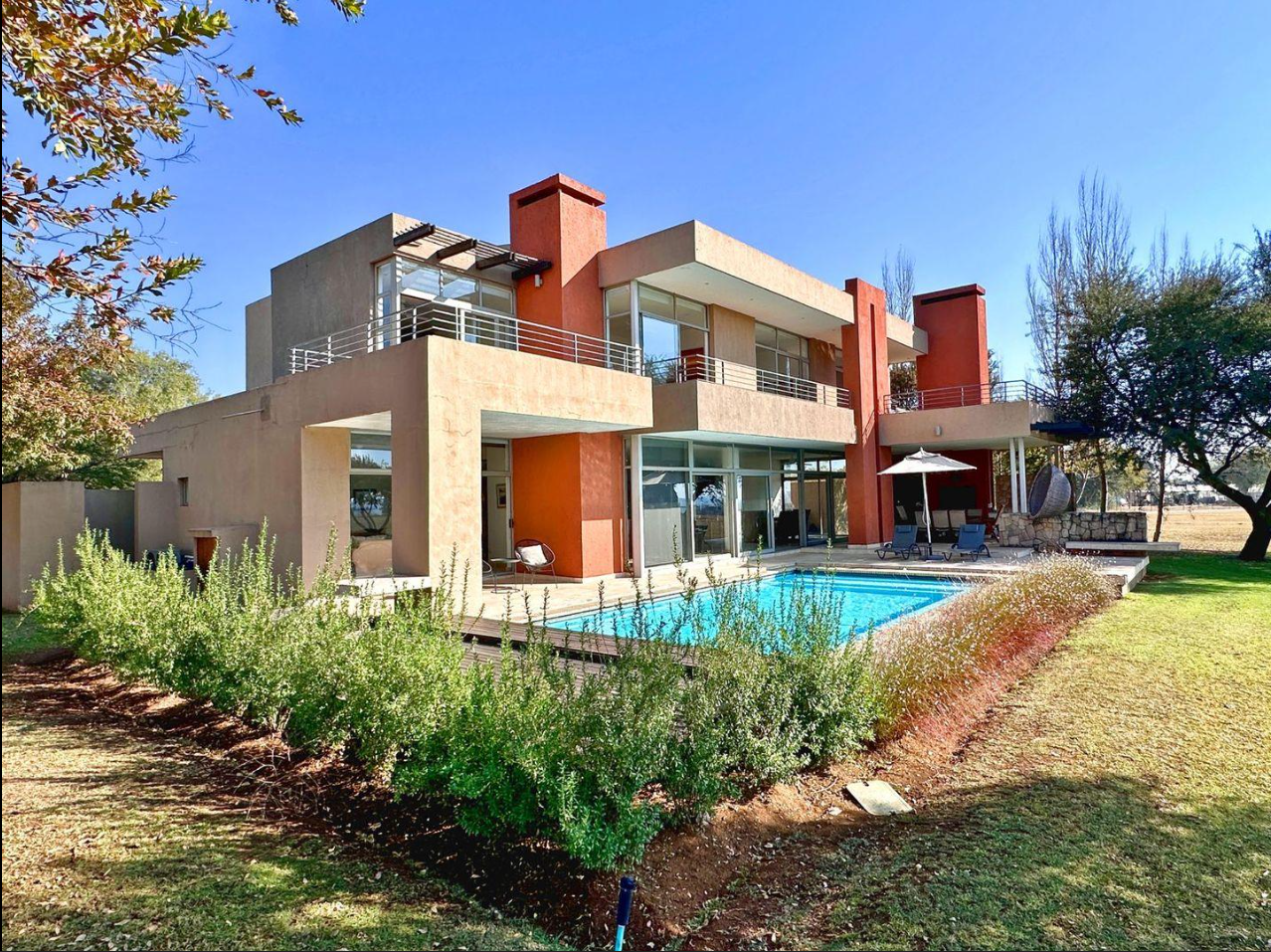 House 66 image no 1 of 26